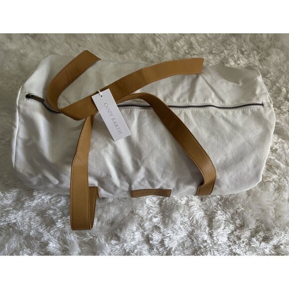 Cozy Earth Canvas Comforter Duffel Bag in White Brand New - Picture 2 of 6
